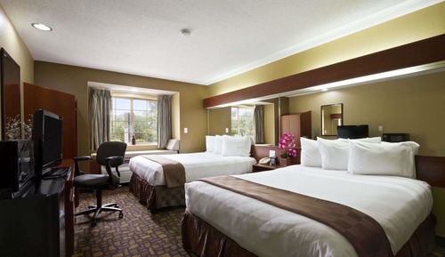Room, 2 Queen Beds, Accessible, Non Smoking (Mobility)