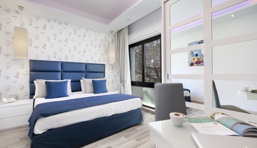 Standard Double Room, Garden View (Adults Only)