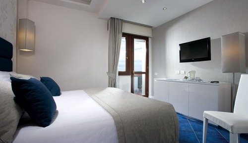 Standard Double Room, Balcony, Partial Sea View (Adults Only)