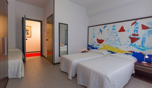 Triple Room