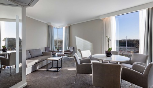 Premium Suite