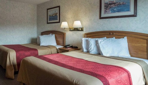 Standard Room, 2 Queen Beds, Non Smoking
