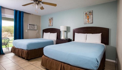 Standard Room, 2 Queen Beds, Patio, Park View