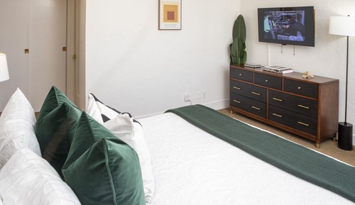 Suite, Ensuite
