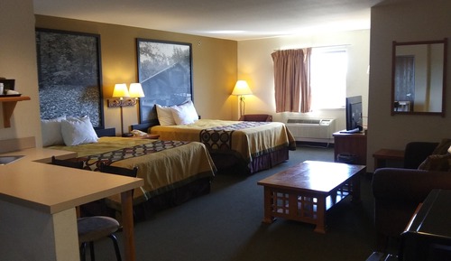 Deluxe Studio Suite, 2 Queen Beds, Non Smoking