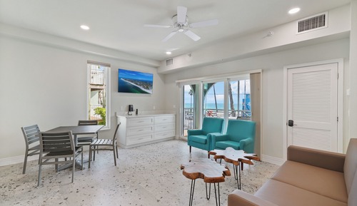Sabal Palm One Bedroom