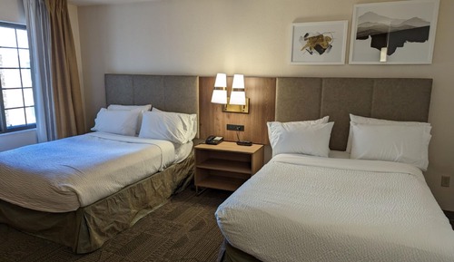 Suite, 2 Bedrooms, Kitchen