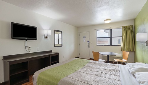 Standard Room, 1 Queen Bed, Accessible, Non Smoking