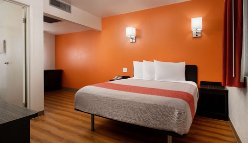 Standard Room, 1 Queen Bed, Non Smoking