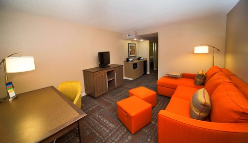 Suite, 2 Queen Beds, Non Smoking