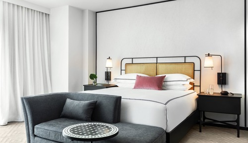 Premium Room, 1 King Bed, River View, Corner