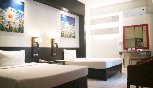 Regular Room (2 Beds)