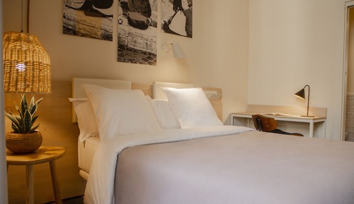 Economy Room