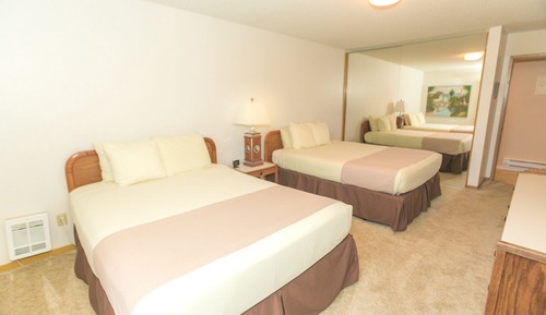 Deluxe Room, Multiple Beds, Pool View, Poolside (1 Bedroom Dlx-Room 101-No Pet)