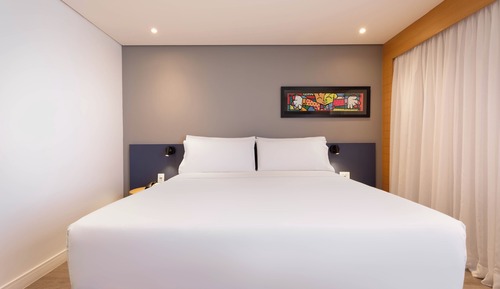 Standard Room, 1 King Bed, Accessible