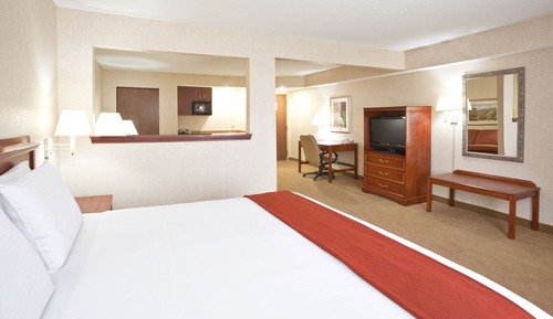 Standard Room, 1 King Bed (Extra Floor Space)