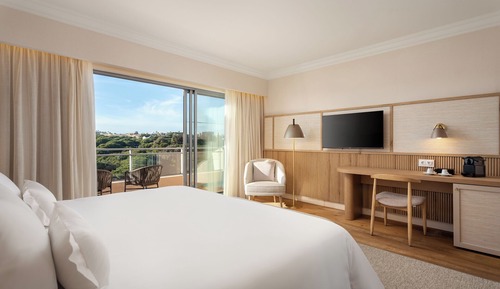 Suite, Sea View