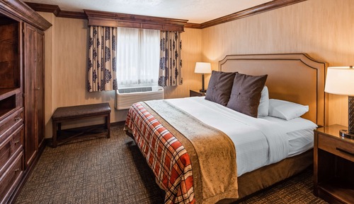 Executive Suite, 1 King Bed, Non Smoking, Fireplace