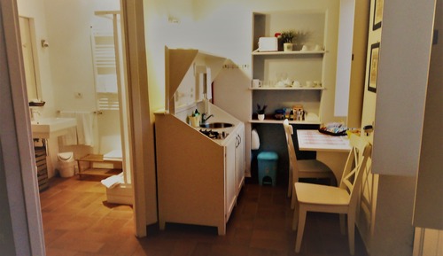 Studio, Terrace