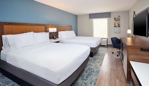 Two queen beds ns