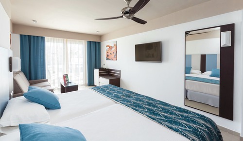 Double Room, Balcony, Partial Sea View (Sofa Bed)