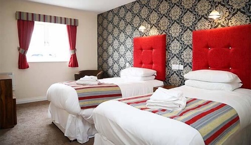 Standard Twin Room