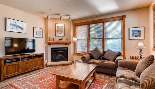 Condo, 2 Bedrooms