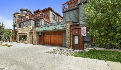 Condo, 2 Bedrooms