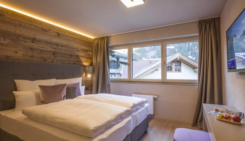 Apartment, 3 Bedrooms (pay 160 EUR cleaning fee at check-in)