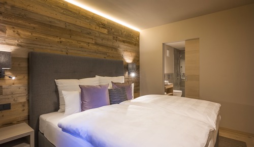 Luxury Apartment, 3 Bedrooms, Sauna (pay 160 EUR cleaning fee at check-in)