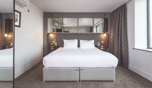 Superior Room, 1 King Bed