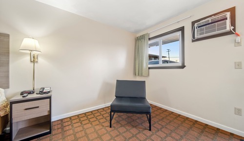 Standard Room, 1 King Bed