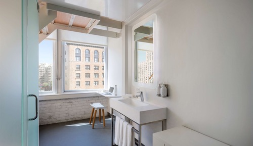 Solo Room