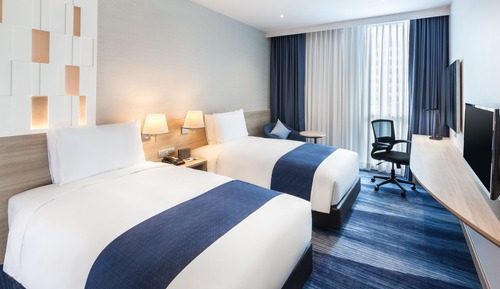 Standard Room, 2 Twin Beds (with Free Breakfast)