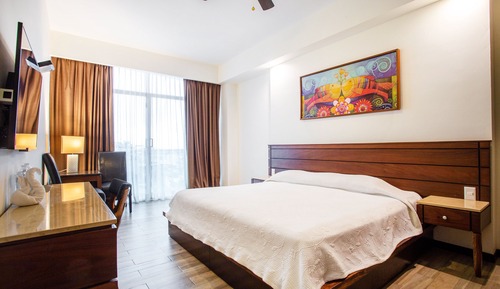 Deluxe Room with Pool View