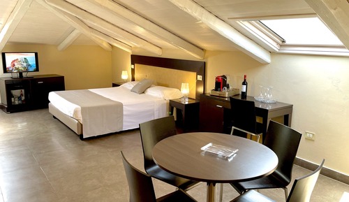 Junior Suite (Attic)