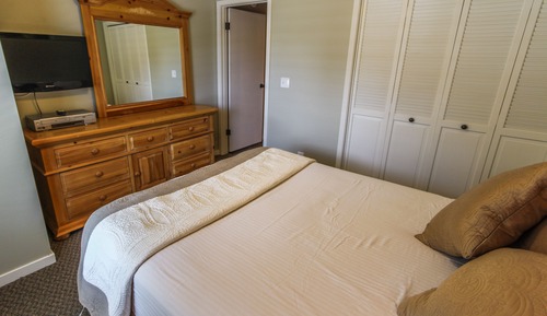 Room, 2 Bedrooms