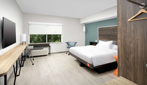 Room, 1 King Bed, Accessible (Hearing)