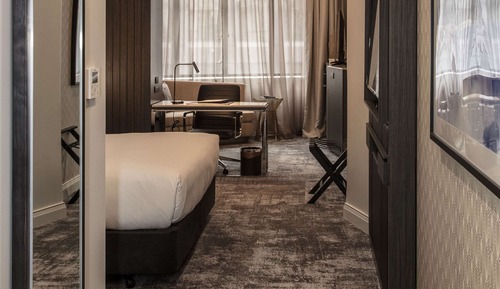 Superior Room, 1 King Bed