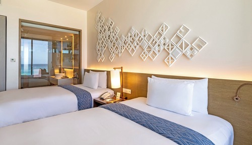 Deluxe Seaview