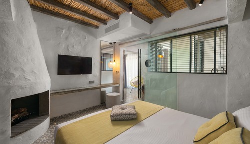 Suite, Jetted Tub (King)