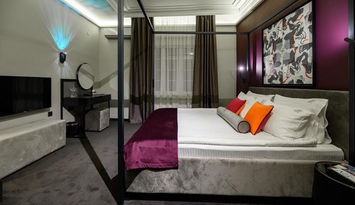 Premium Double Room, City View
