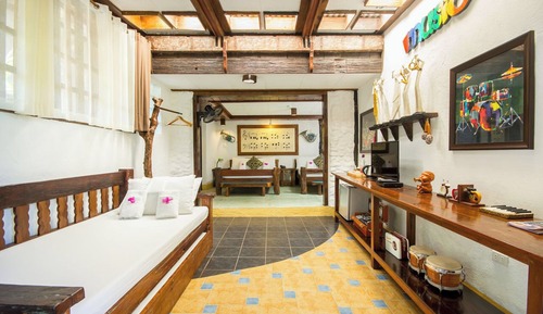Suite, Sea View