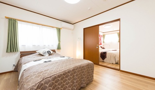 Family House, 4 Bedrooms, 2 Bathrooms