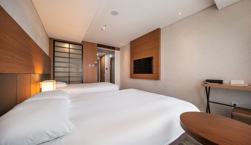 Deluxe Family Room Ocean View (1 Double Bed + 1 Single Bed)
