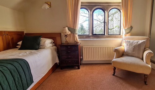 Main House - Two Bedroom Suite (No Pets)