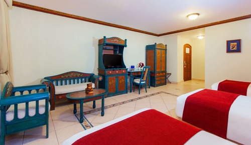 Deluxe Room, 3 Twin Beds, Non Smoking