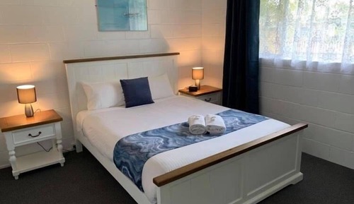 2 Bedroom Holiday Unit