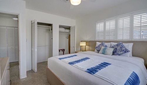 One King Bed Cottage