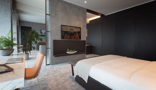 Executive Suite, 1 King Bed, Connecting Rooms, Garden View